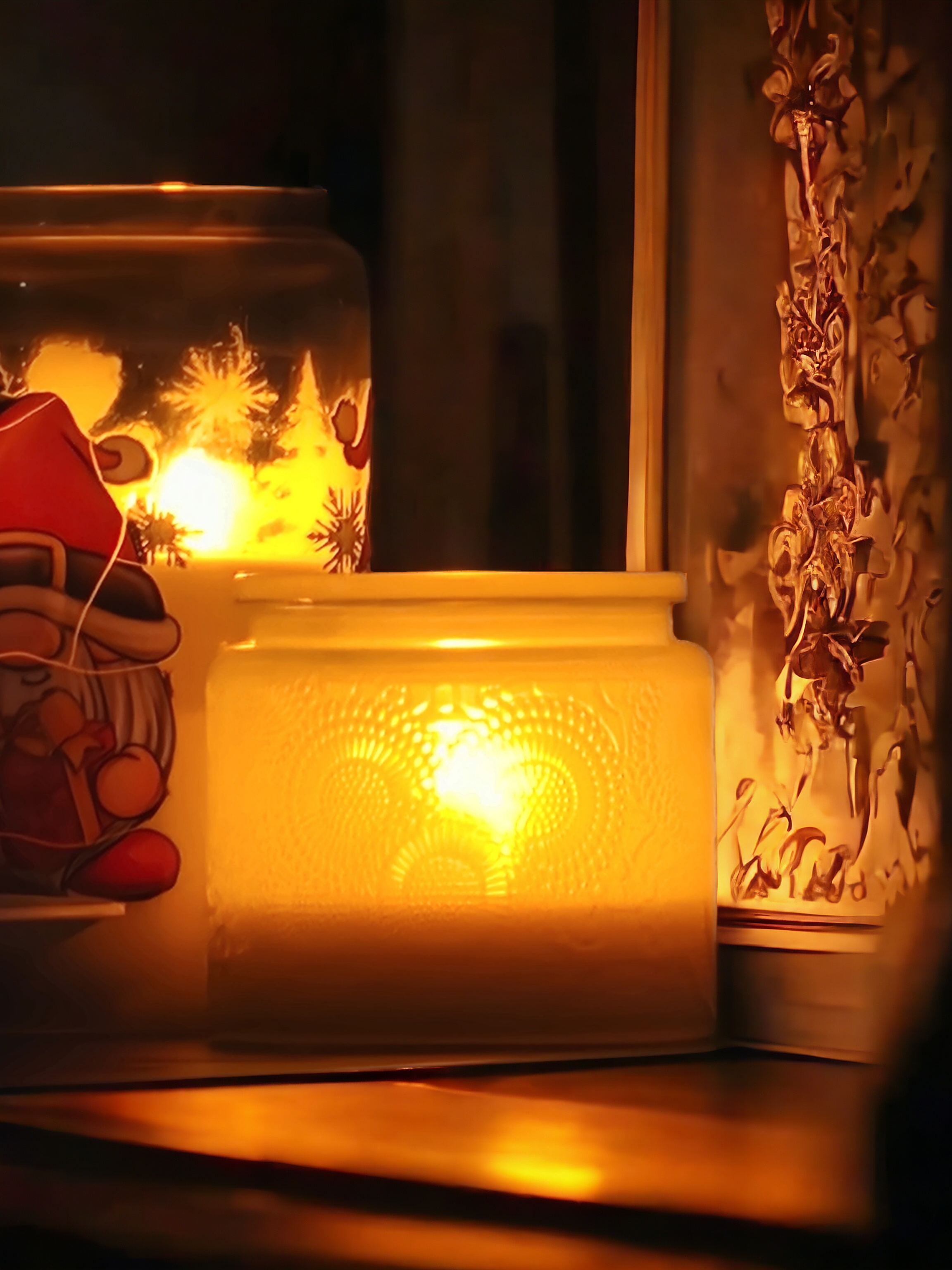 Lux Soy Wax Scented Candle | Embossed Glass | 240g | Handcrafted