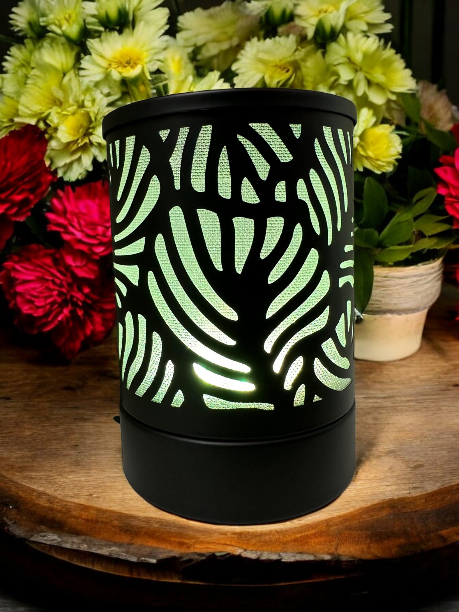 Electric Hamptons Palm | Complimentary Soy Wax Melt