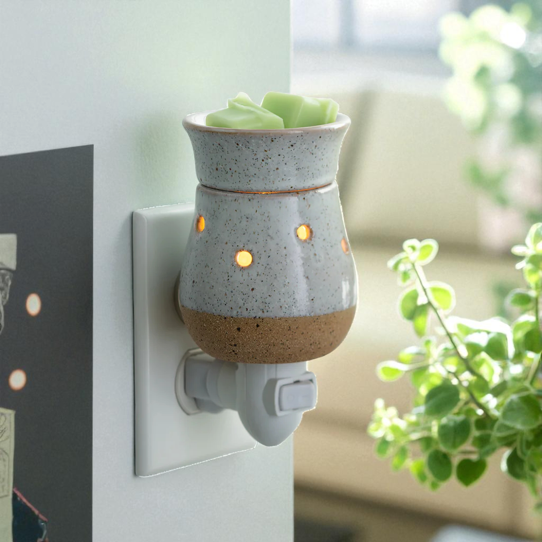 Rustic White Pluggable Warmer | Complimentary Scented Wax Melt as Free Gift