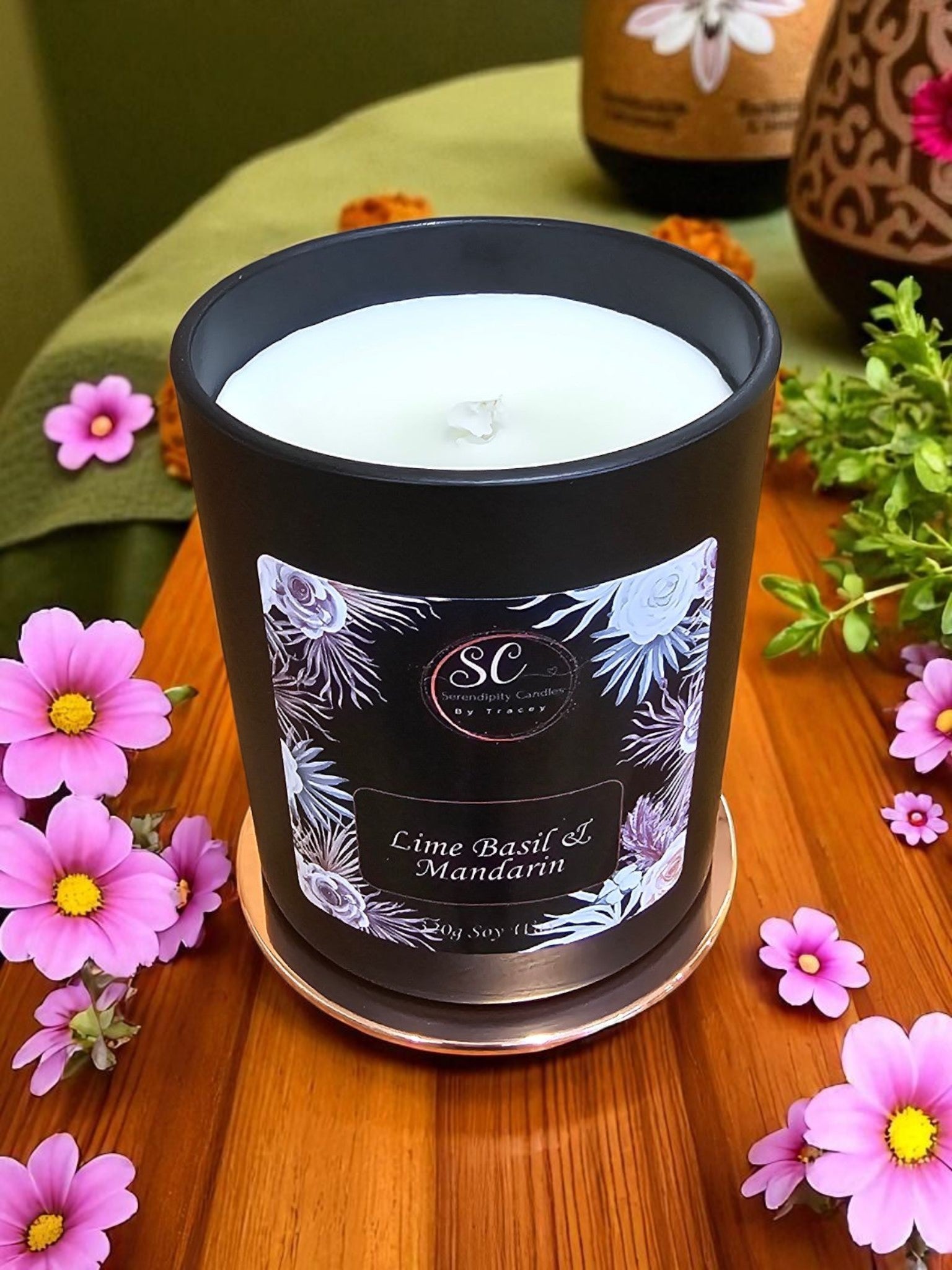 Luxury Matte Black | 320g Scented Soy Candle| Handcrafted in Beechwood