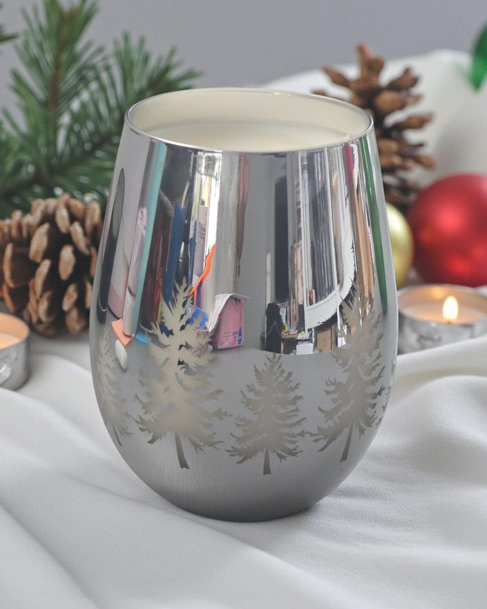Christmas Tree 400g Soy Wax | Silver | Green | Gold