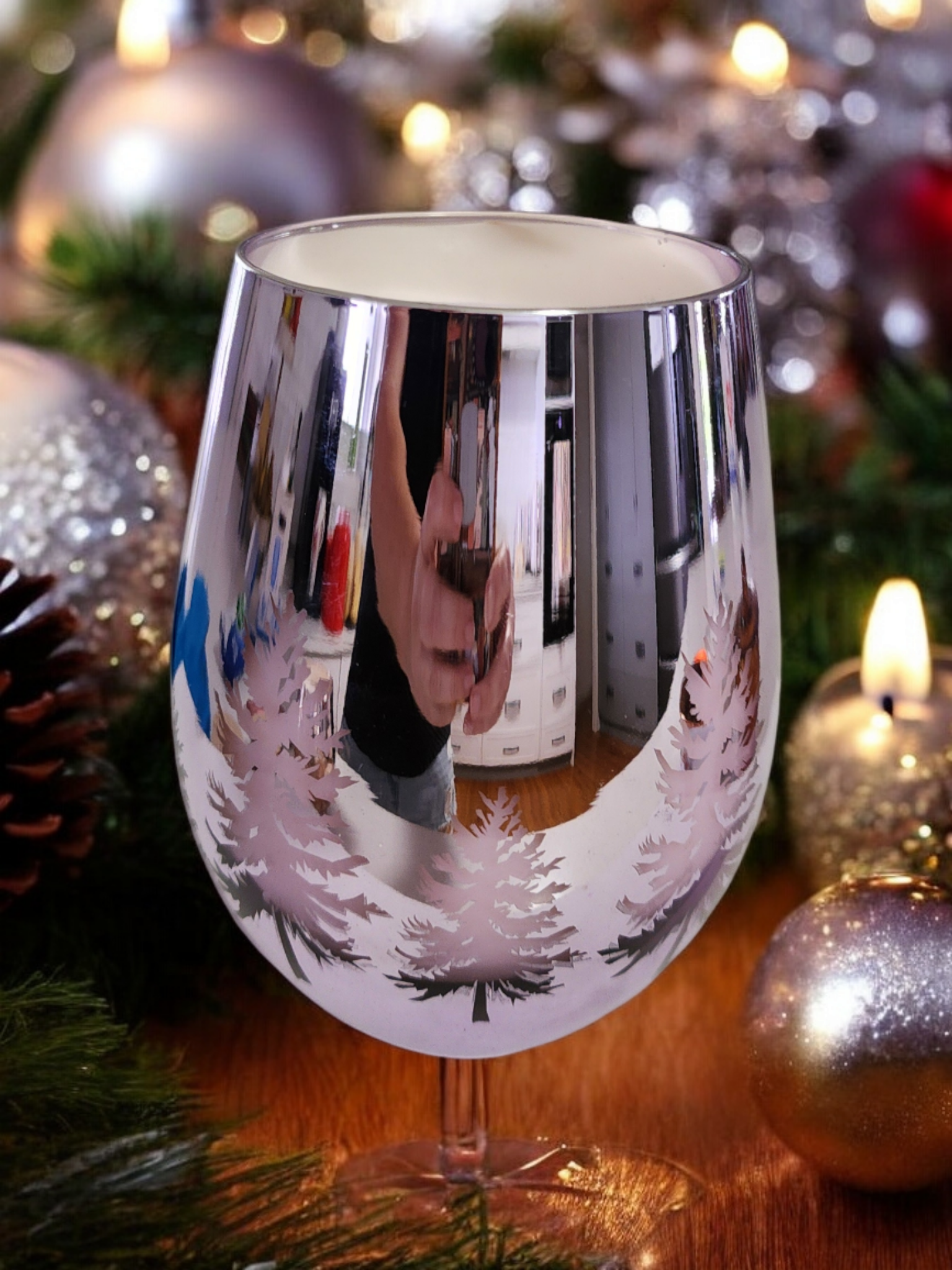 Lilac Christmas Candle 400g Scented Soy Wax